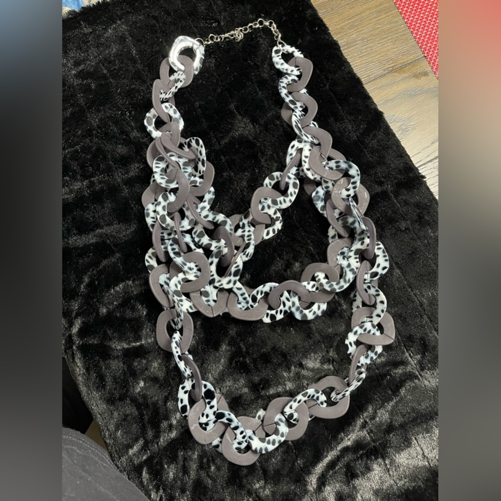 Sassy Jones Zaria Necklace